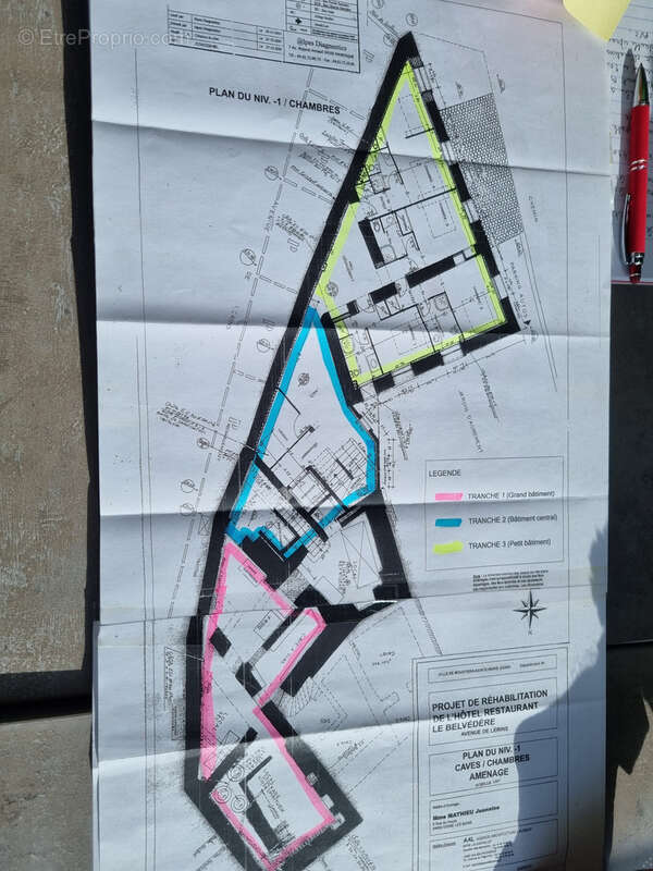 Commerce à MOUSTIERS-SAINTE-MARIE