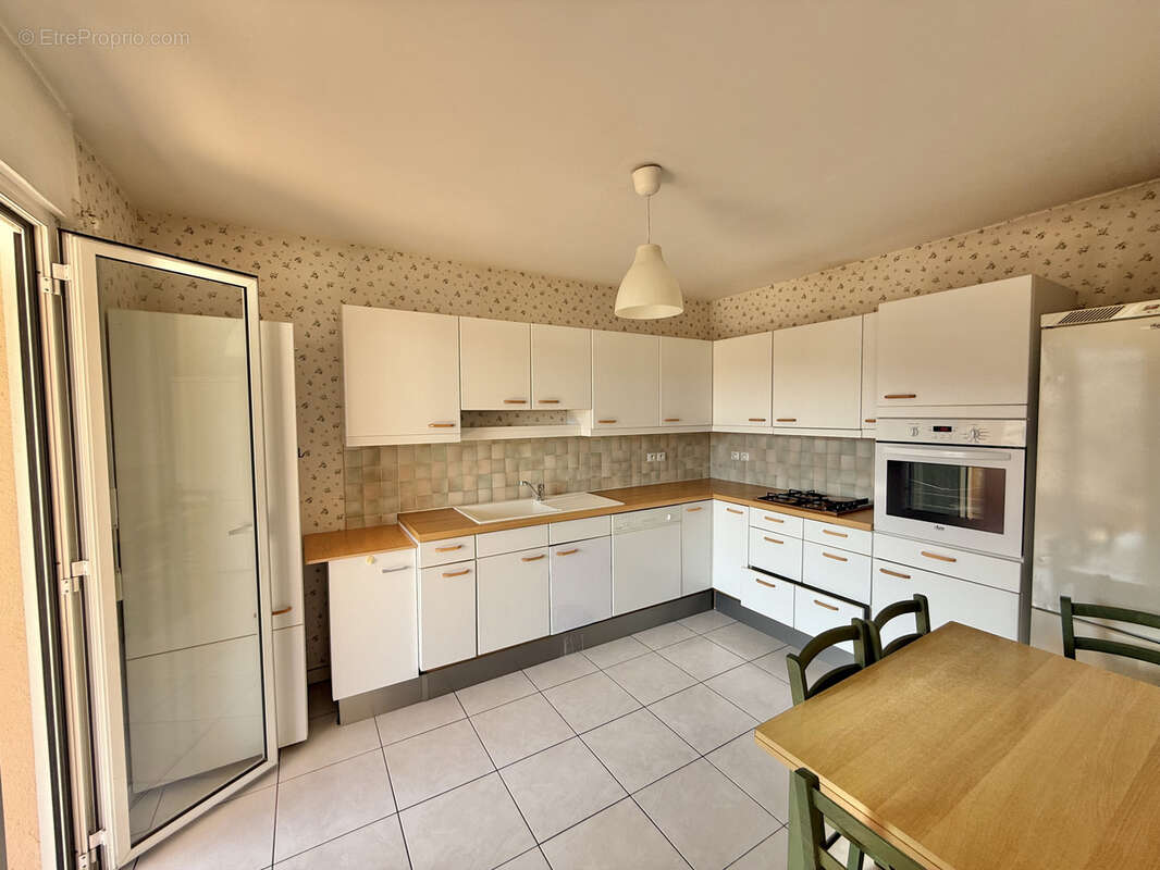 Appartement à HYERES