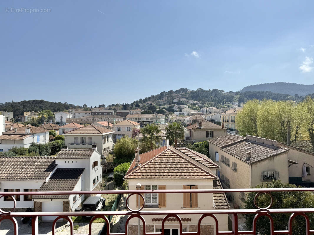 Appartement à HYERES