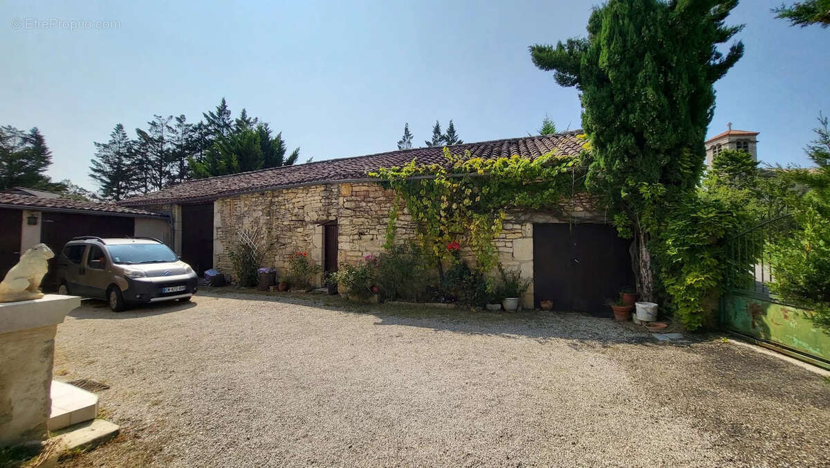 Maison à TRESPOUX-RASSIELS