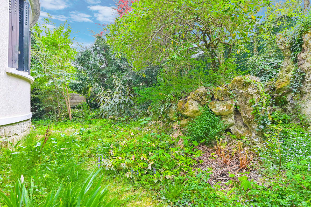 Maison à SAINT-MAUR-DES-FOSSES