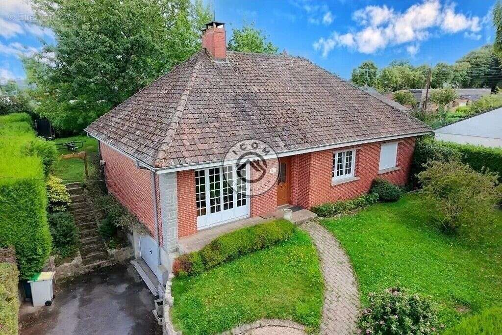 Maison à AULNOYE-AYMERIES