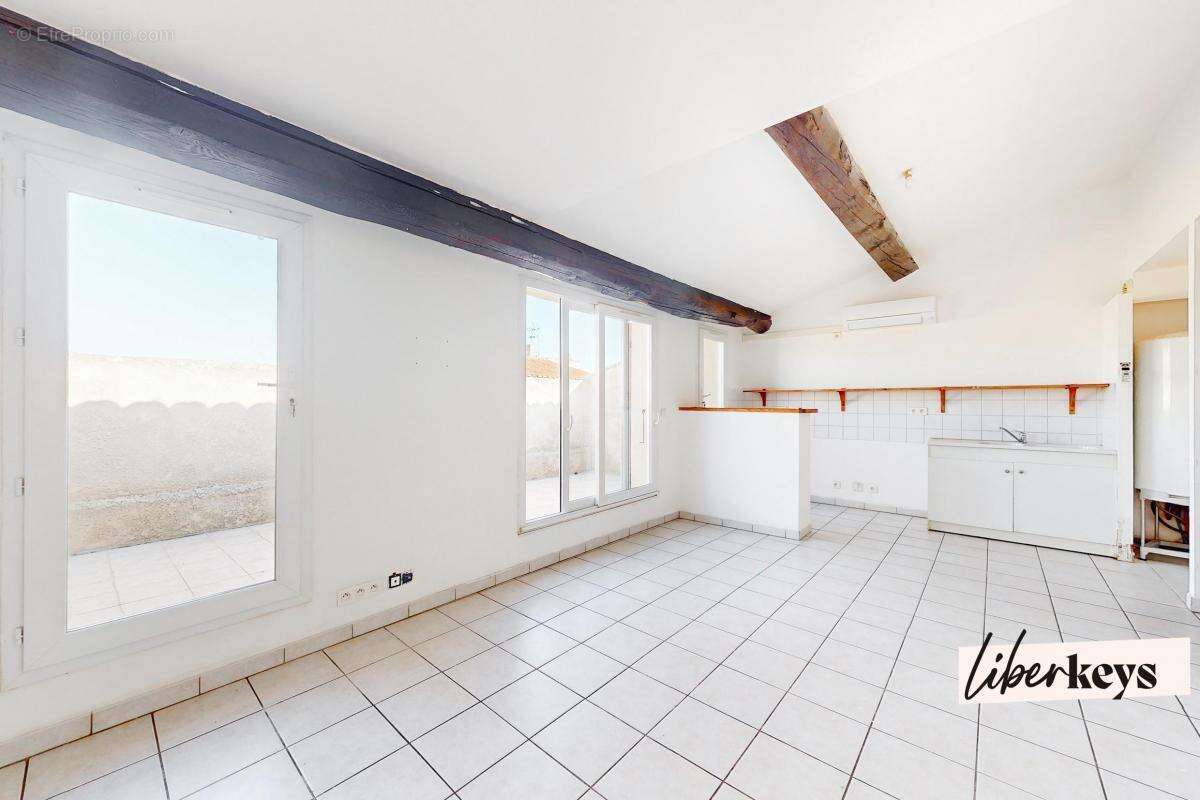 Appartement à THEZAN-DES-CORBIERES