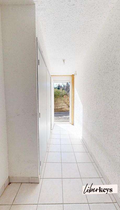 Appartement à THEZAN-DES-CORBIERES