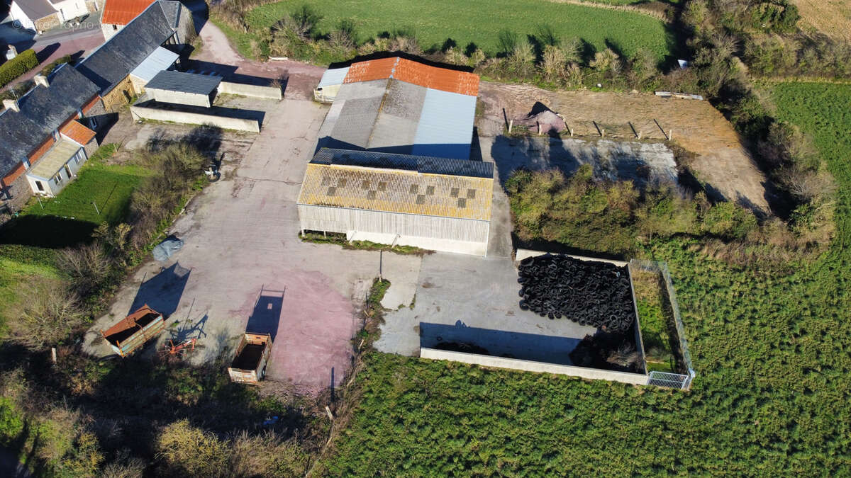 Maison à SAINT-GERMAIN-SUR-AY