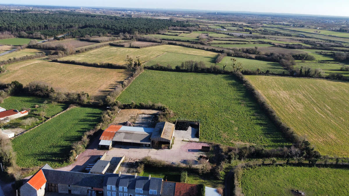 Maison à SAINT-GERMAIN-SUR-AY