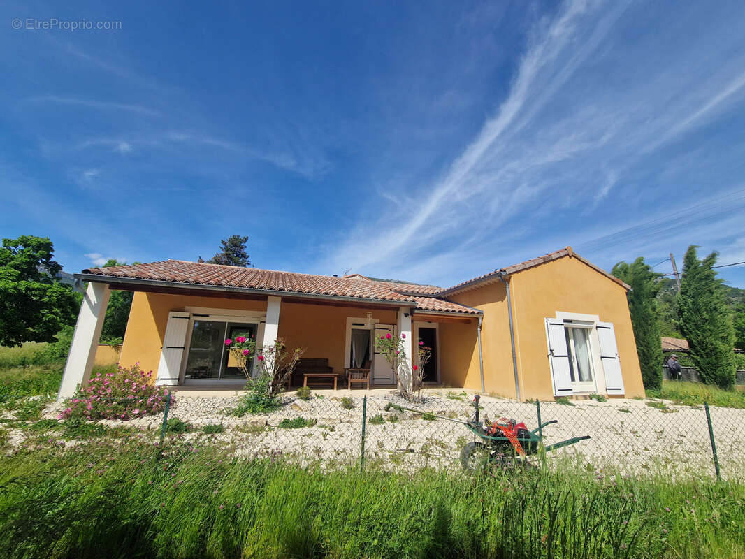 Maison à LA MOTTE-CHALANCON