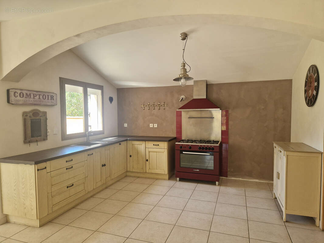 Maison à LA MOTTE-CHALANCON