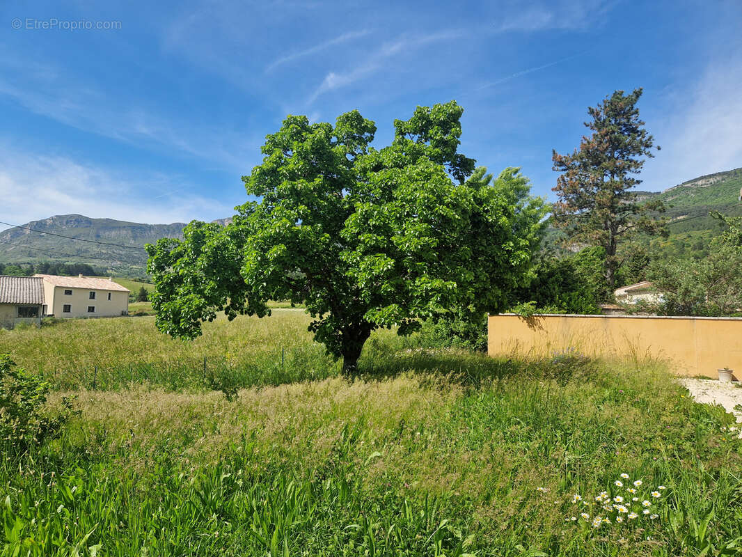 Maison à LA MOTTE-CHALANCON