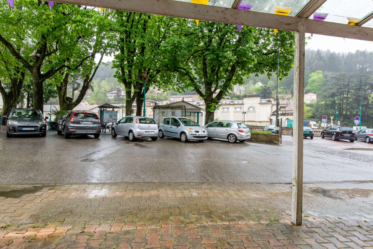 Autre à VALS-LES-BAINS