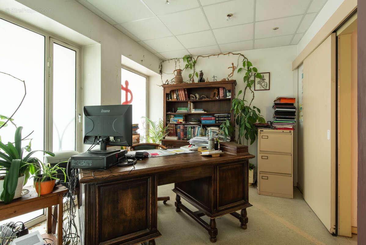 Autre à VALS-LES-BAINS