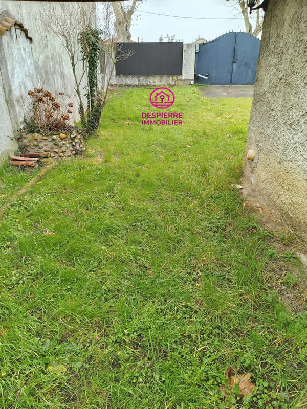 Maison à ROUSSILLON