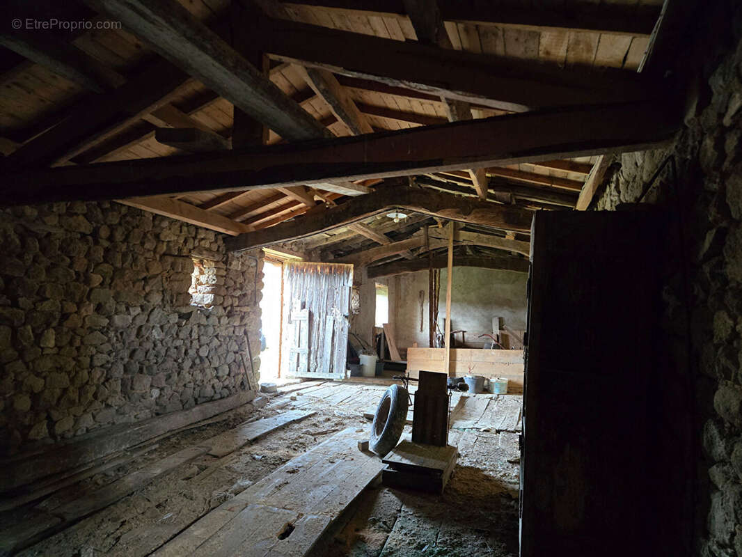 Maison à SAINT-VICTOR