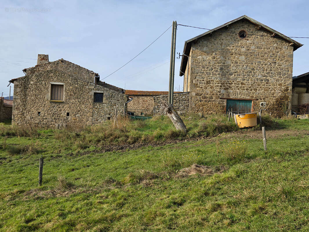 Maison à SAINT-VICTOR