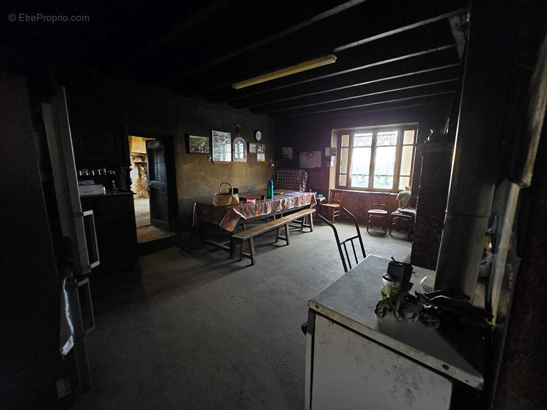 Maison à SAINT-VICTOR