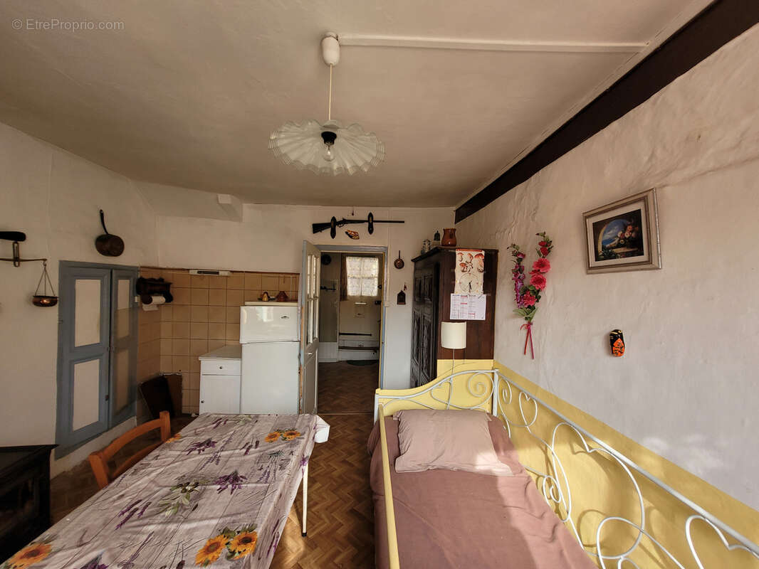 Maison à SAINT-LAURENT-DE-CERDANS