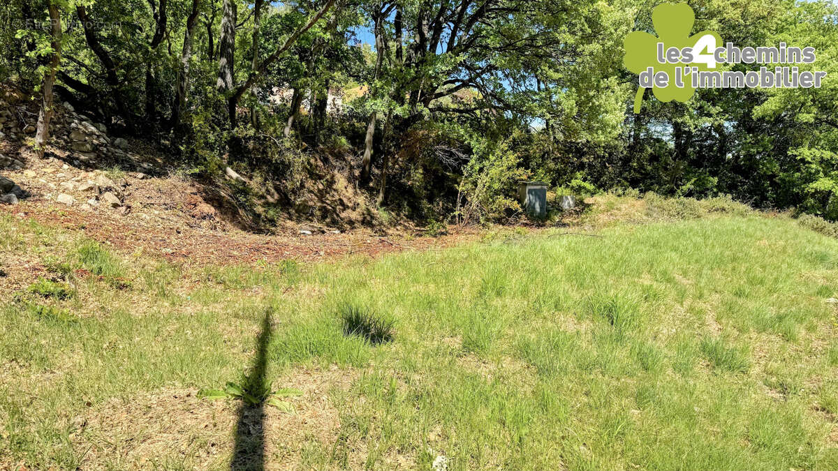 Terrain à PUYLOUBIER