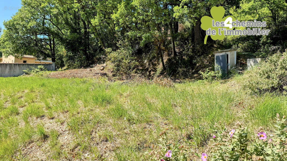 Terrain à PUYLOUBIER