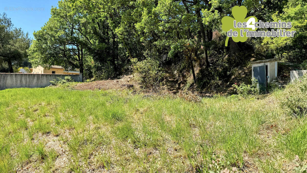 Terrain à PUYLOUBIER