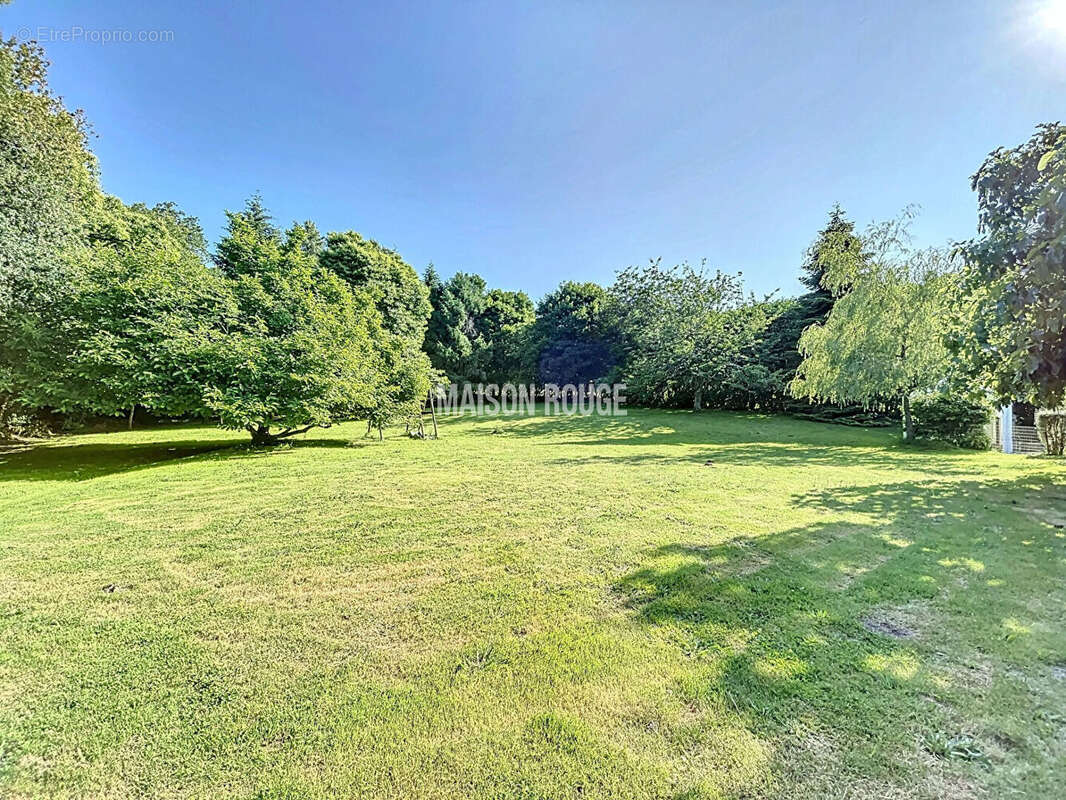 Maison à LOCQUELTAS