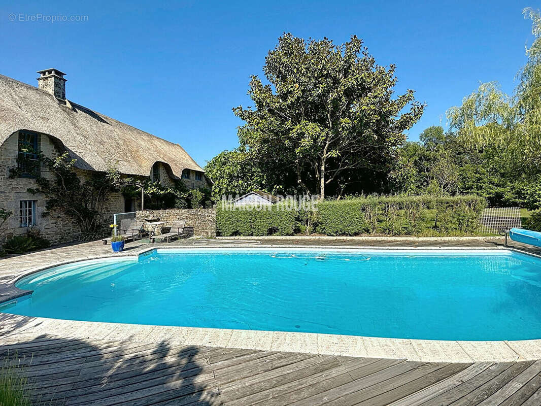 Maison à LOCQUELTAS