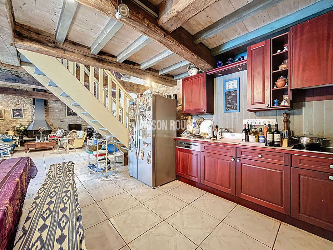 Maison à LOCQUELTAS