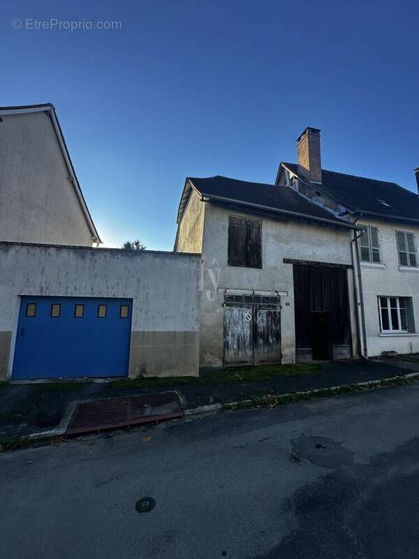 Maison à SAINT-GERMAIN-LES-BELLES