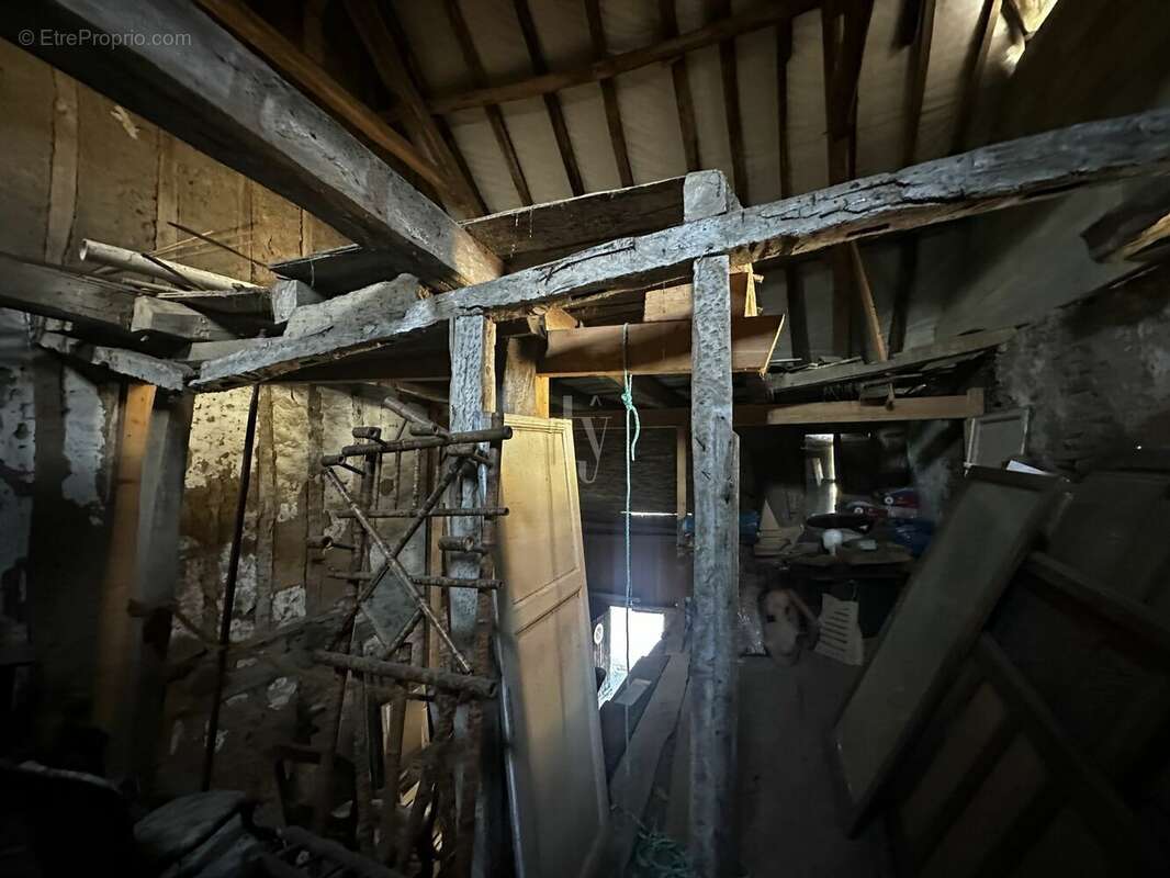 Maison à SAINT-GERMAIN-LES-BELLES