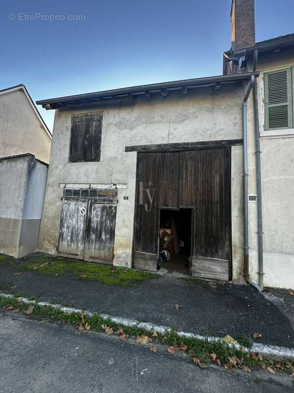 Maison à SAINT-GERMAIN-LES-BELLES
