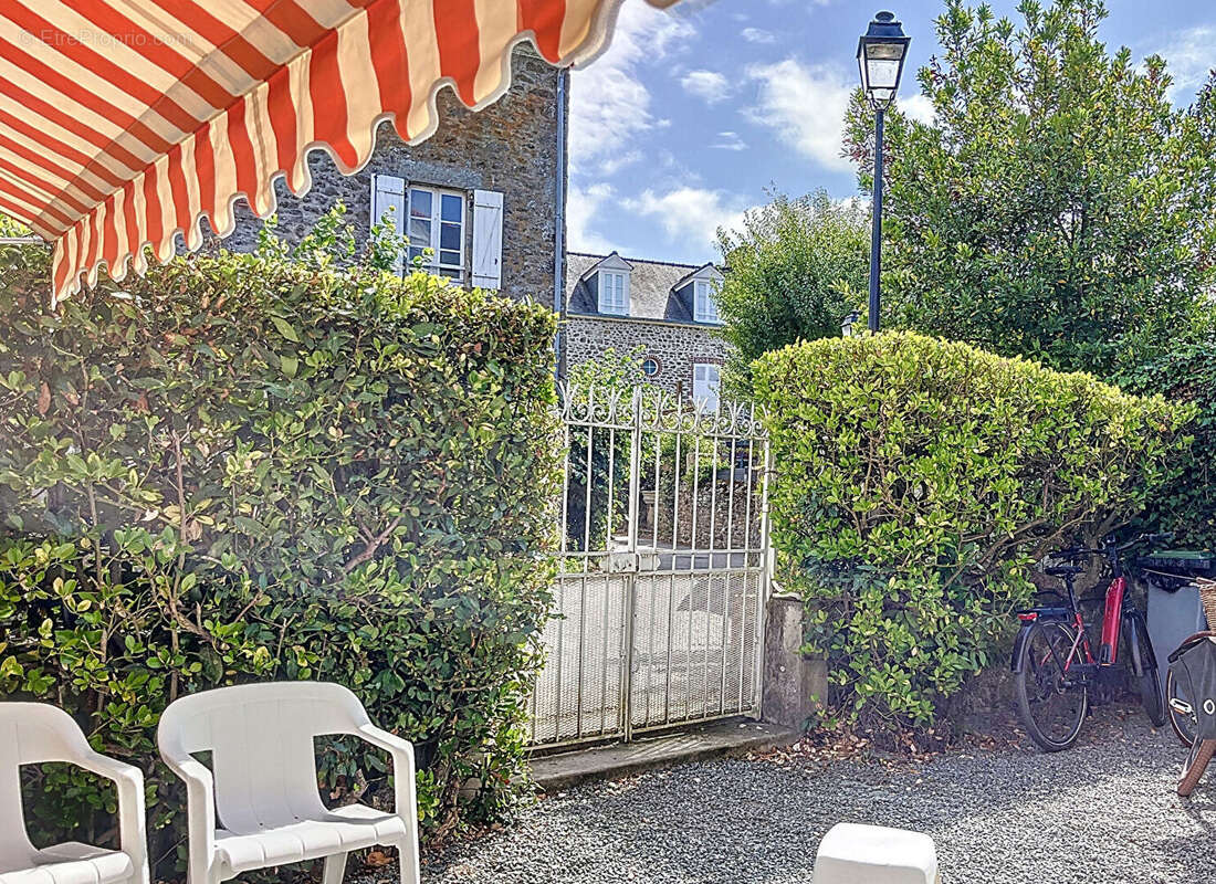 Maison à SAINT-BRIAC-SUR-MER