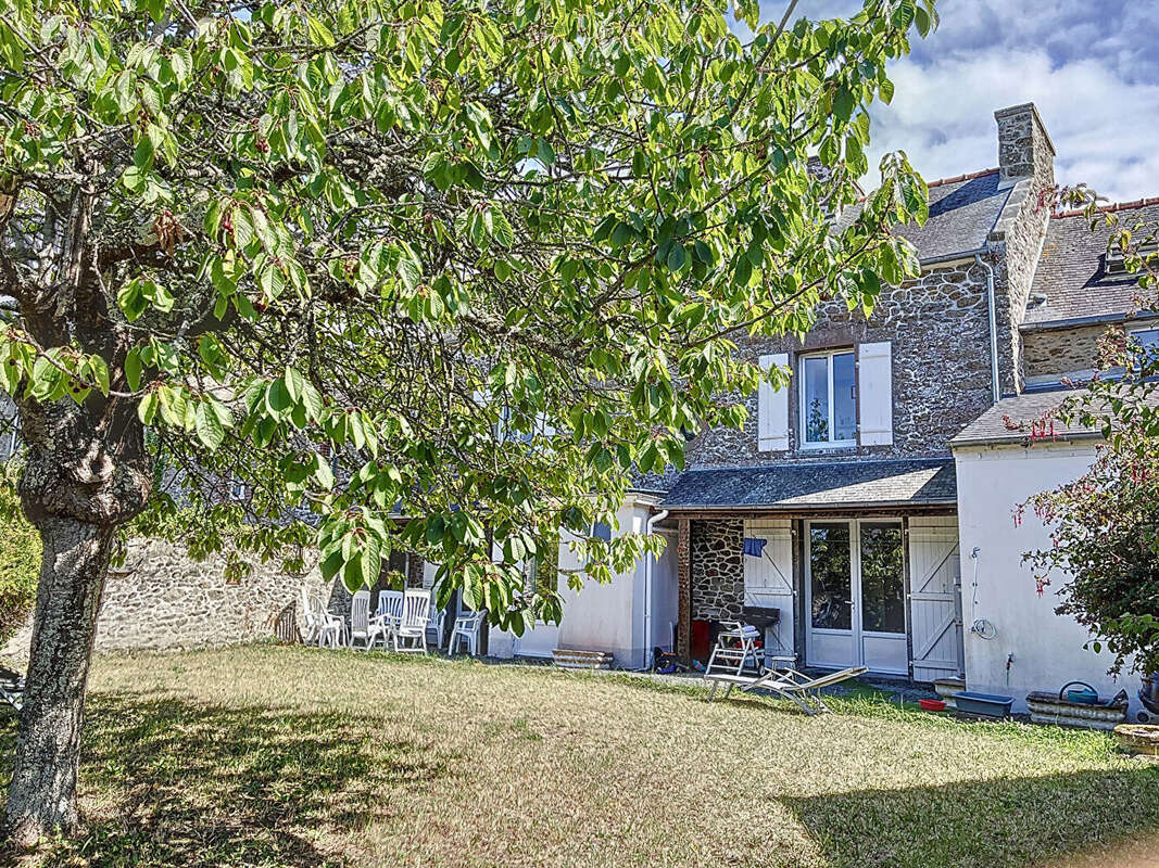 Maison à SAINT-BRIAC-SUR-MER