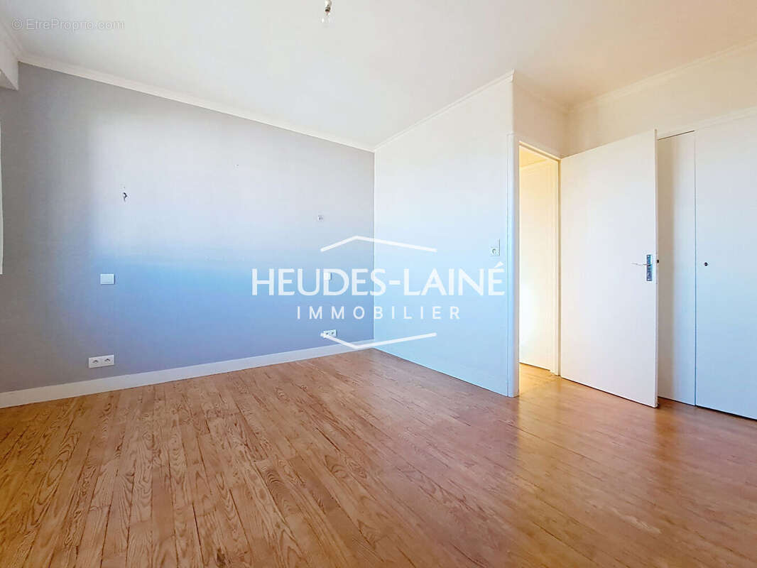 Maison à DONVILLE-LES-BAINS