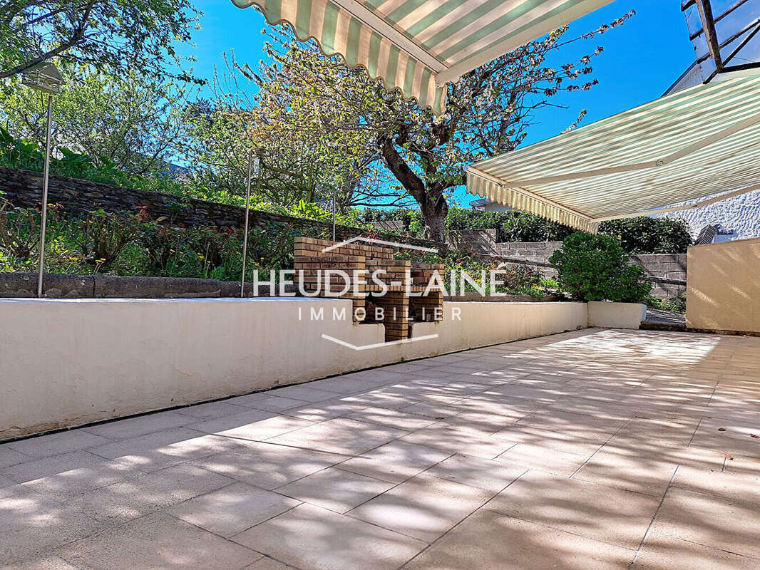 Maison à DONVILLE-LES-BAINS