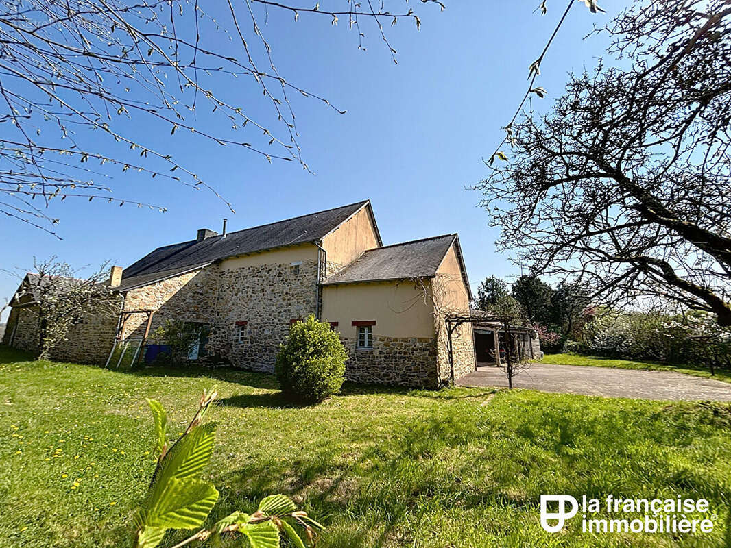 Maison à SAINT-PERN