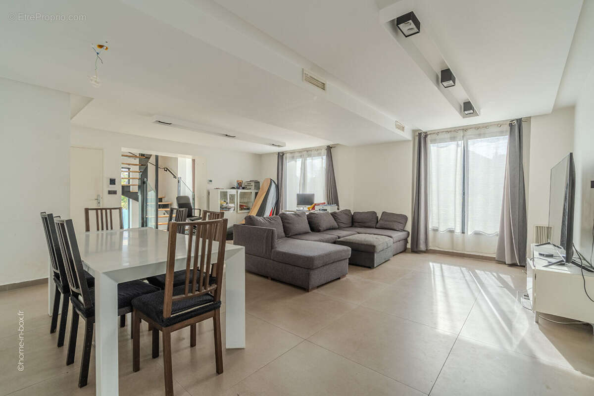 Maison à VILLIERS-SUR-MARNE