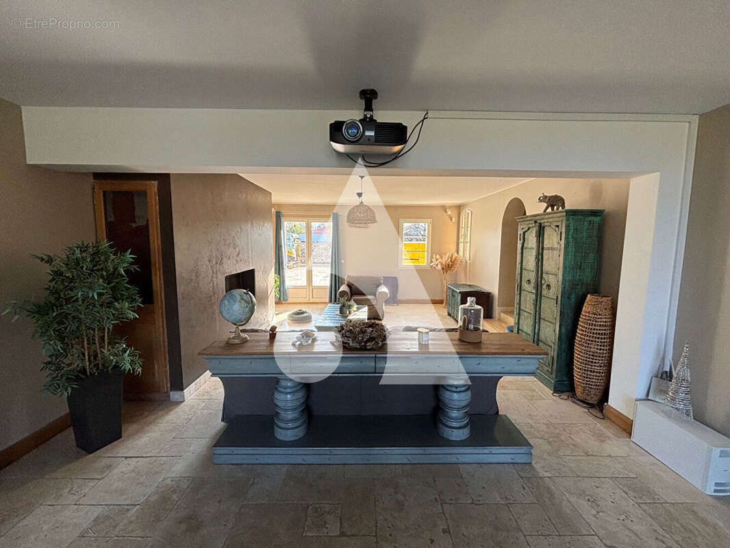 Maison à MARLES-EN-BRIE