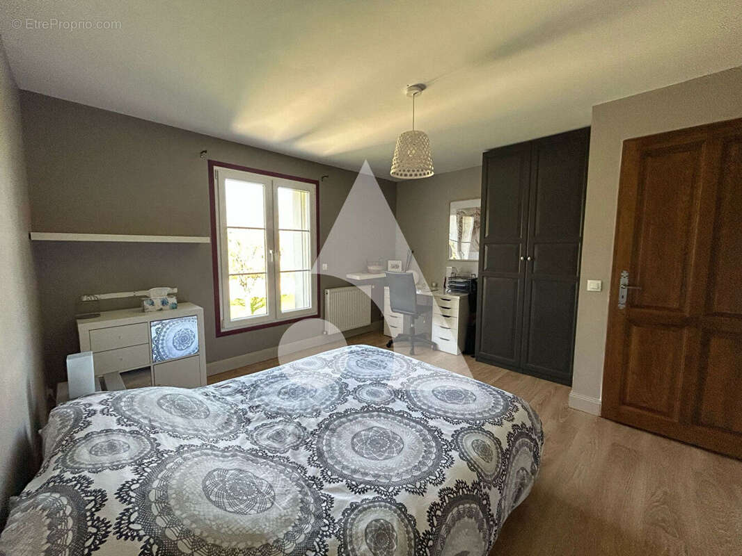 Maison à MARLES-EN-BRIE