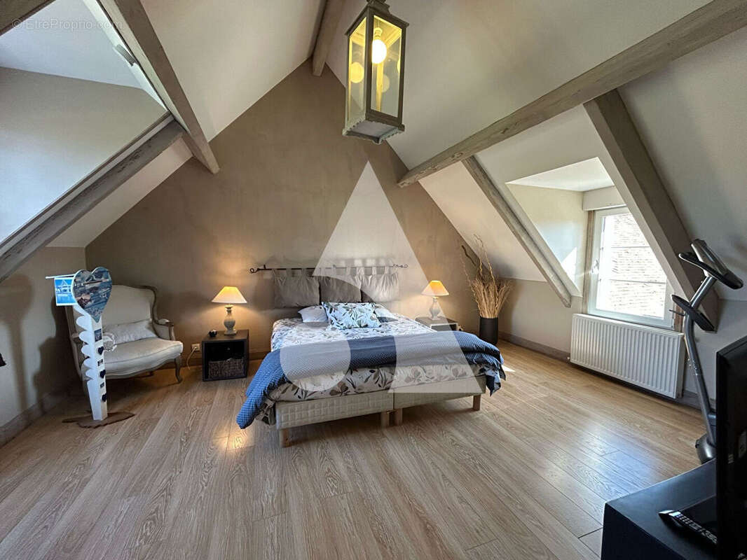 Maison à MARLES-EN-BRIE