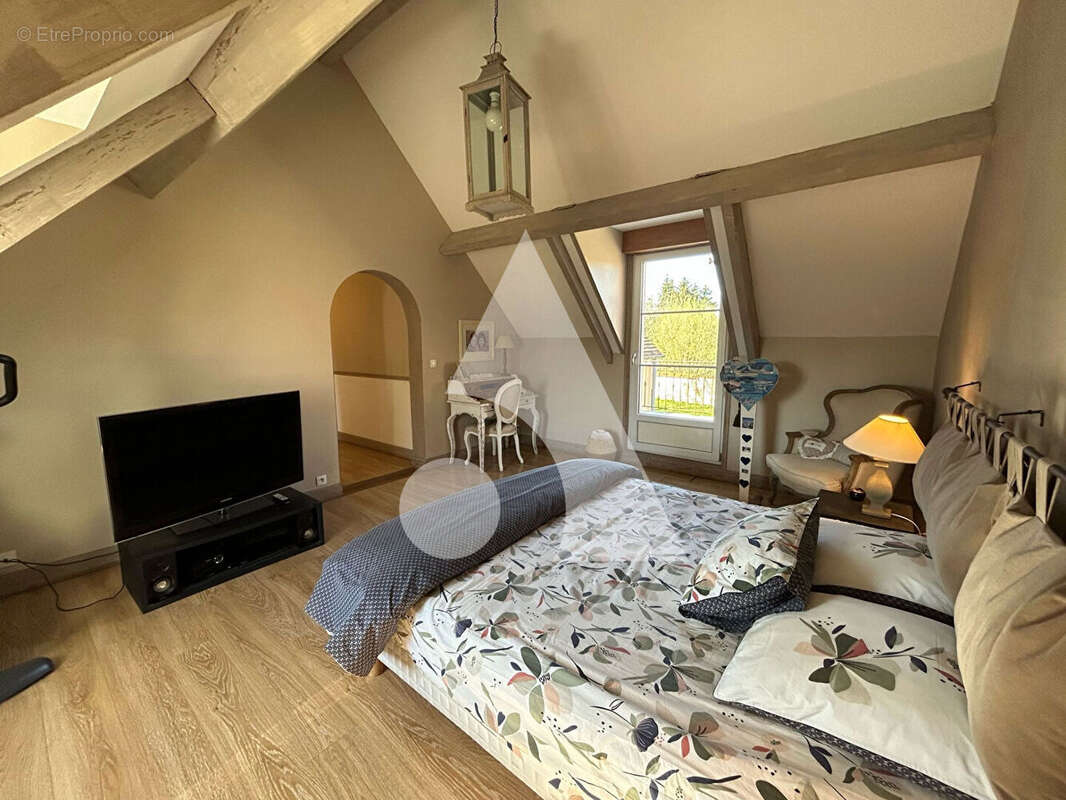 Maison à MARLES-EN-BRIE