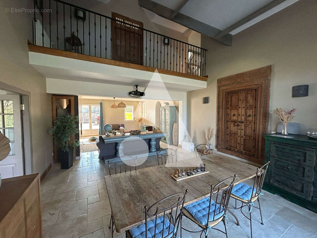 Maison à MARLES-EN-BRIE