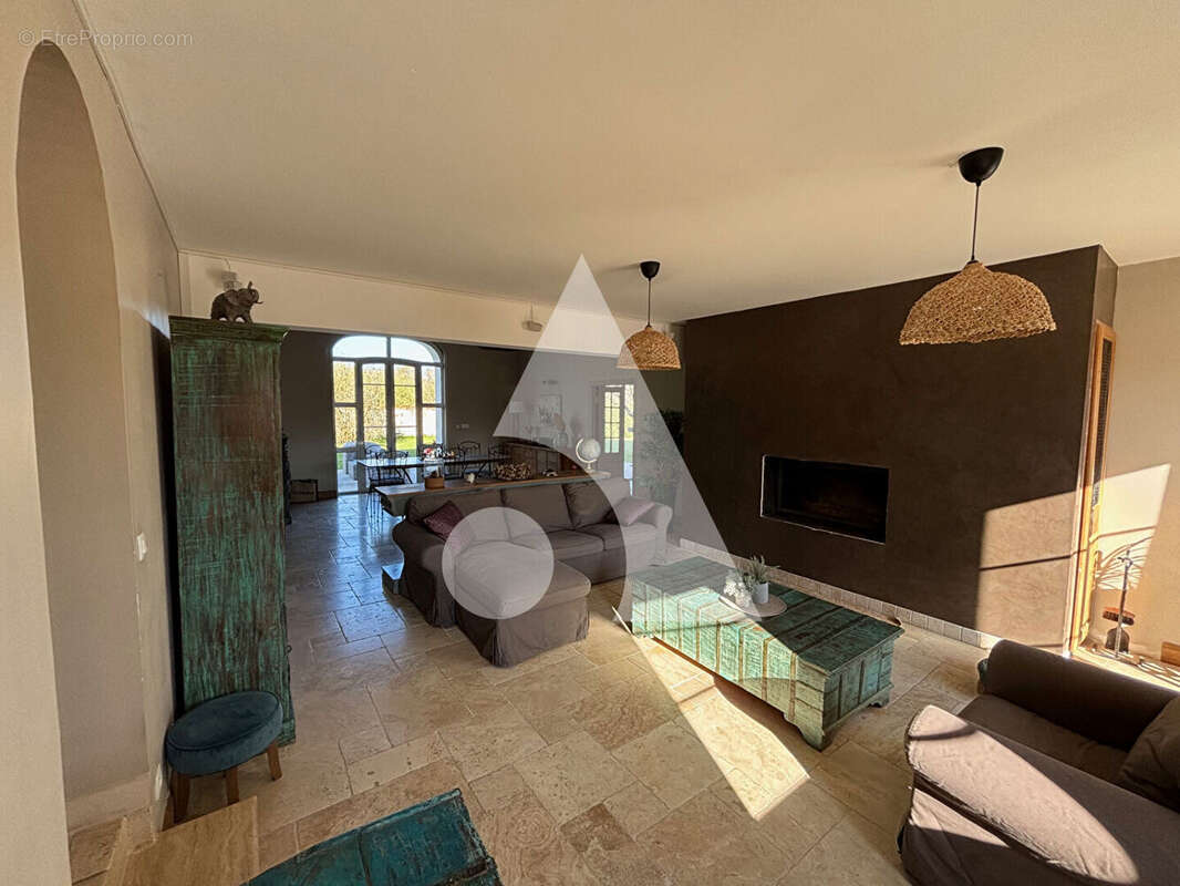 Maison à MARLES-EN-BRIE