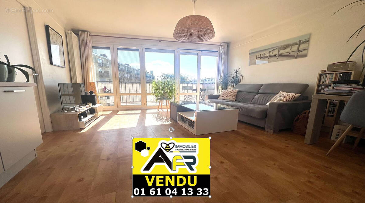 Appartement à SARTROUVILLE