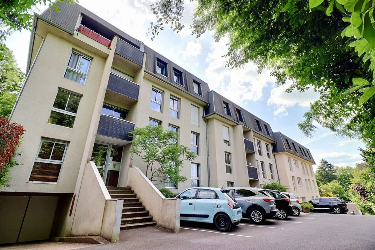 Appartement à L&#039;ETANG-LA-VILLE