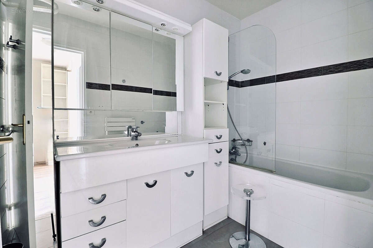 Appartement à L&#039;ETANG-LA-VILLE