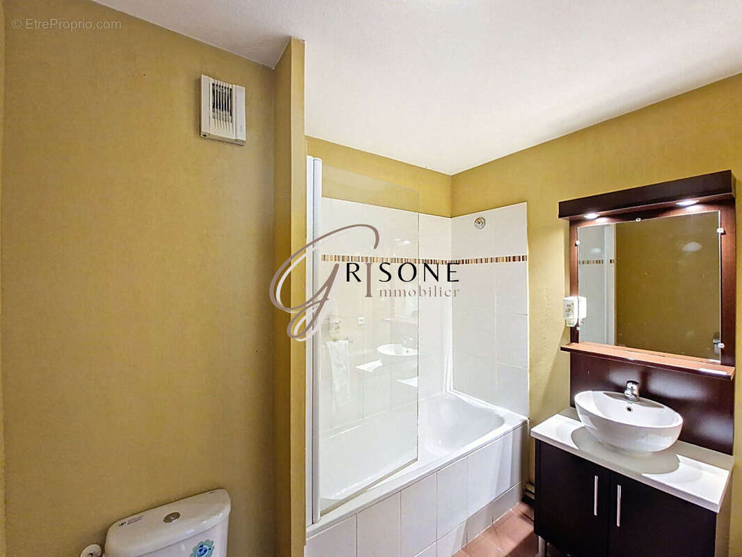 Appartement à SIX-FOURS-LES-PLAGES