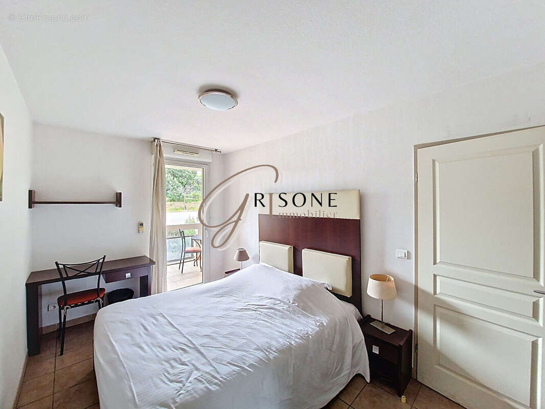 Appartement à SIX-FOURS-LES-PLAGES