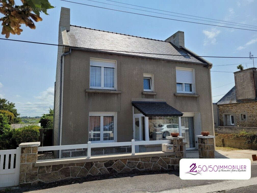 Maison à PLOUESCAT
