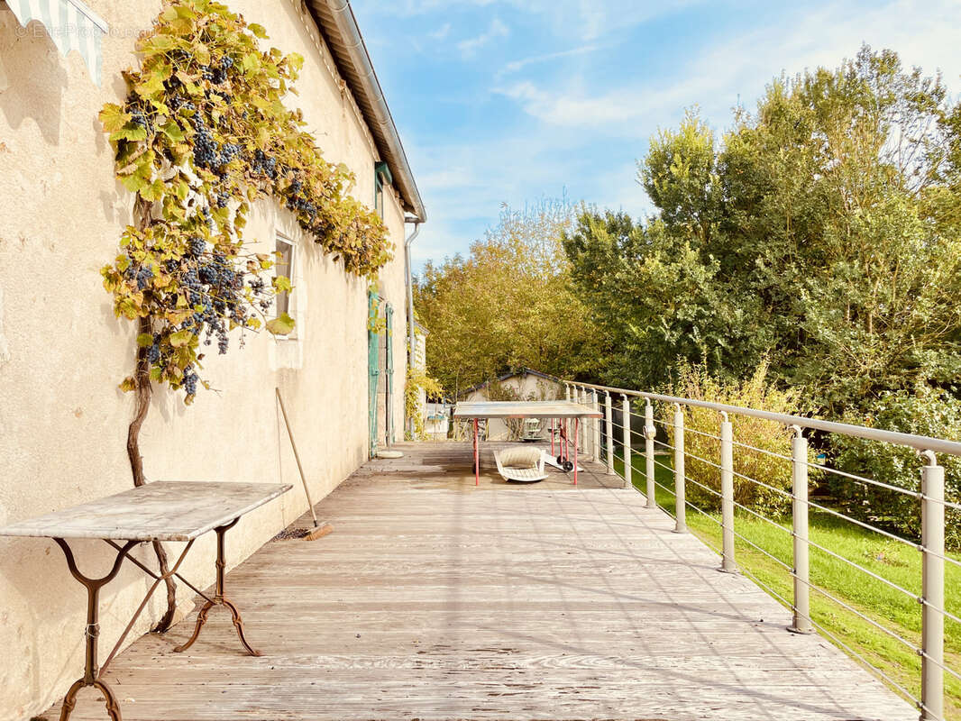 Maison à LE VIGEANT