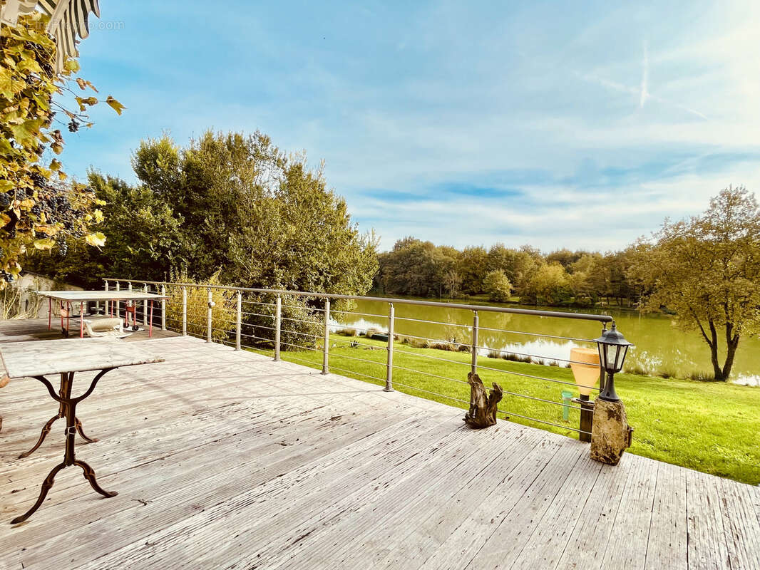 Maison à LE VIGEANT