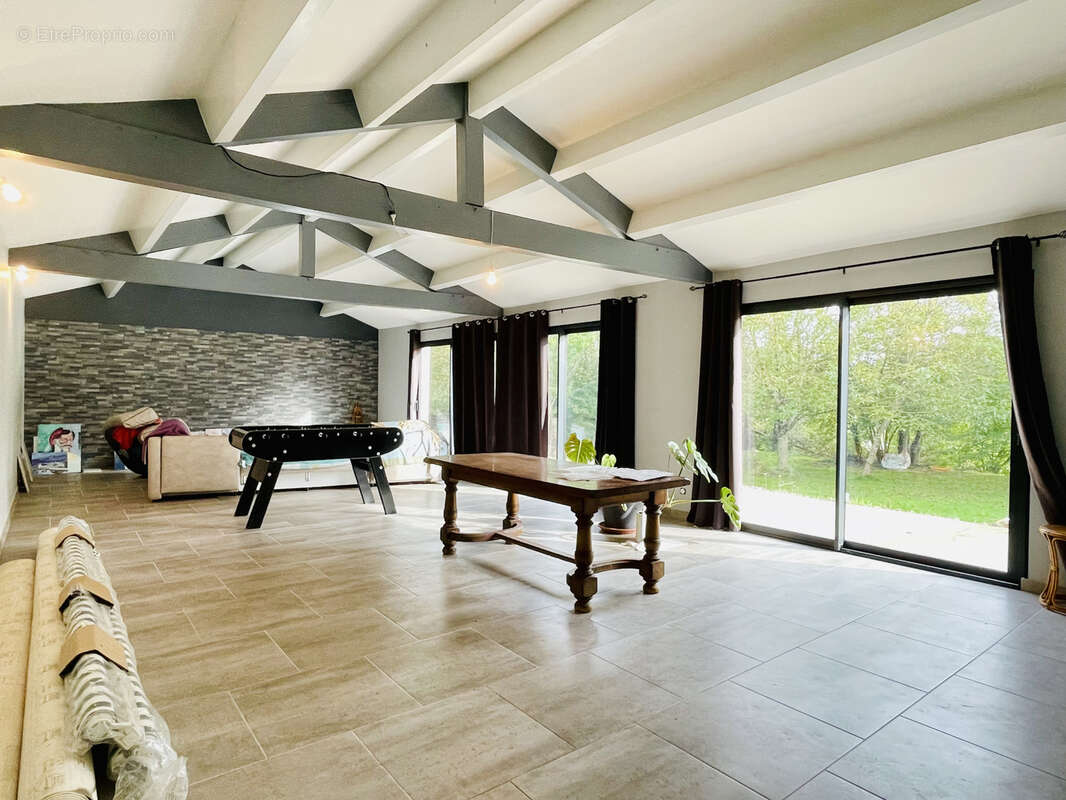 Maison à LE VIGEANT